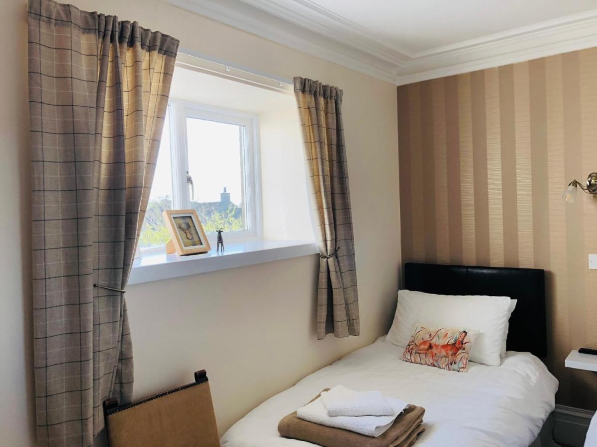 The Aberdeen Arms Hotel Tarves Kültér fotó